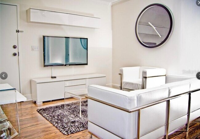 Foto del edificio - 706 E Pine St