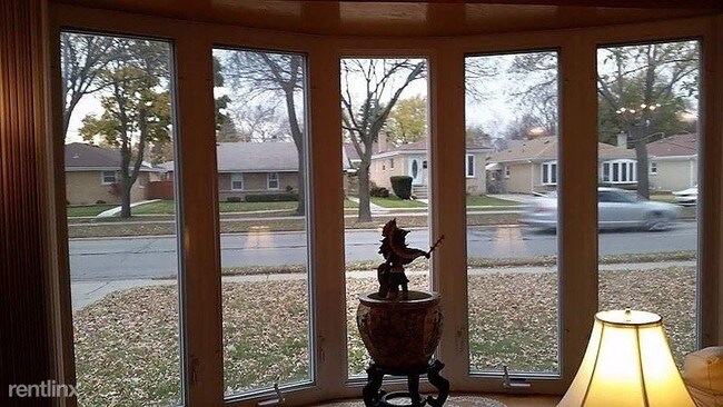 Foto del edificio - 4 br, 2 bath House - 8109 Crawford Avenue