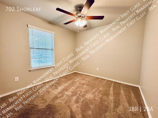 Building Photo - 702 Shorleaf-
