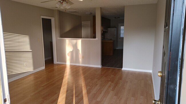 Building Photo - 253 &amp; 255 Haymarket Lane
