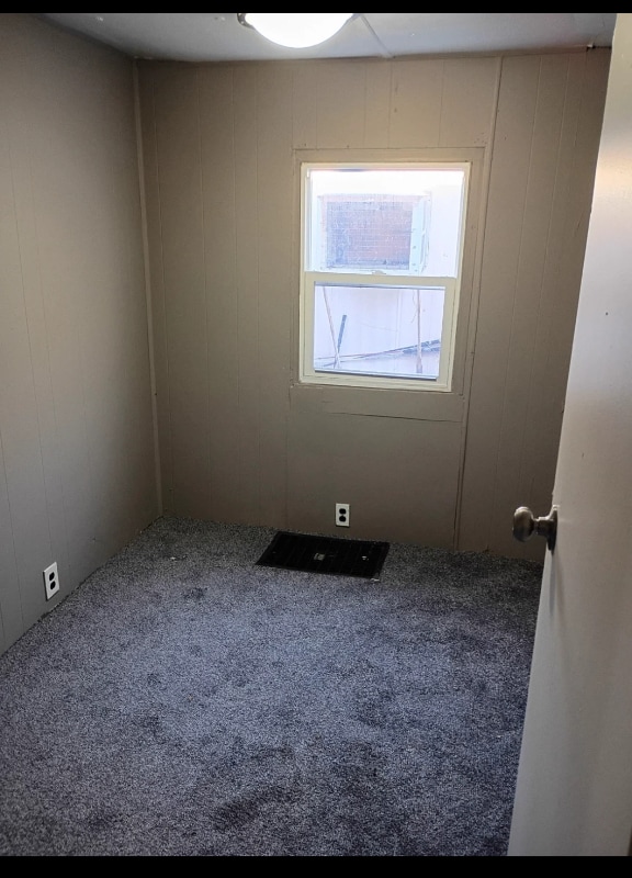 Building Photo - 6408 Kennedy Ave