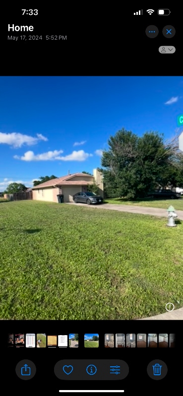 Foto del edificio - 2101 Carousel Dr