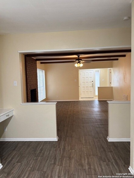 Foto del edificio - 10104 Ironside Dr