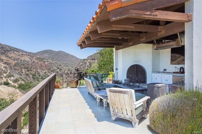 Building Photo - 4 br, 5 bath House - 345 Emerald Bay