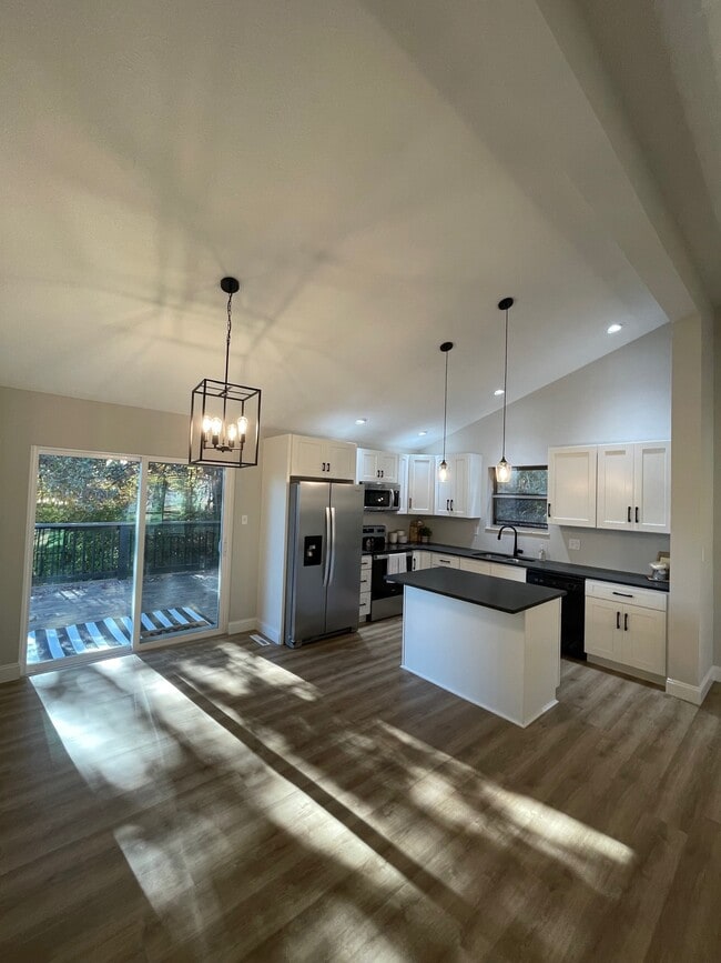 Photo - 6609 Northern Rd House