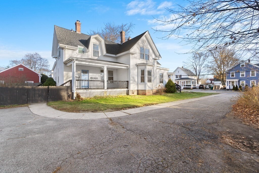Primary Photo - 56 Peck St