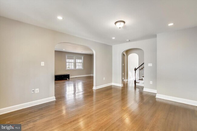 Foto del edificio - 10202 Frederick Ave