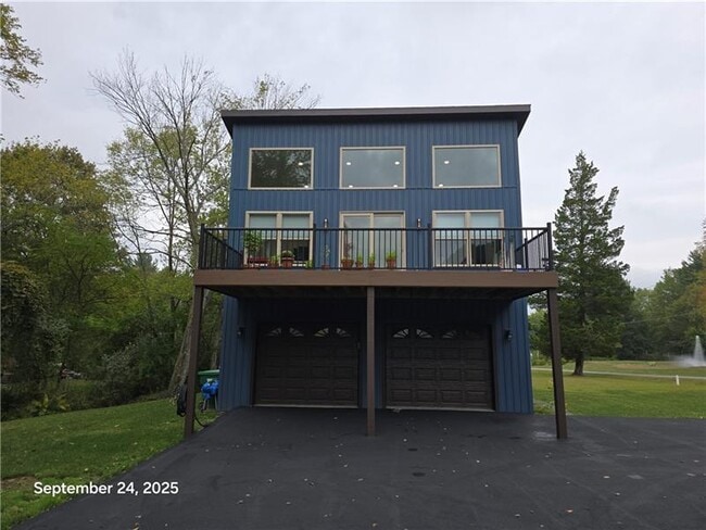Building Photo - 416 S Eberhart Rd