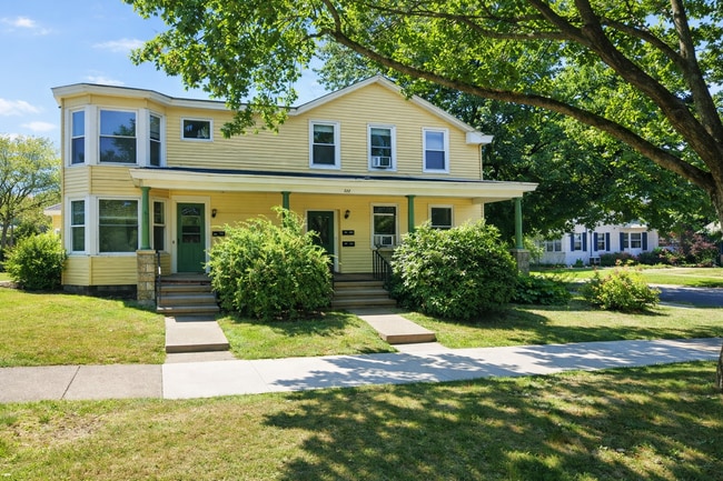 Building Photo - 222 W 3rd St