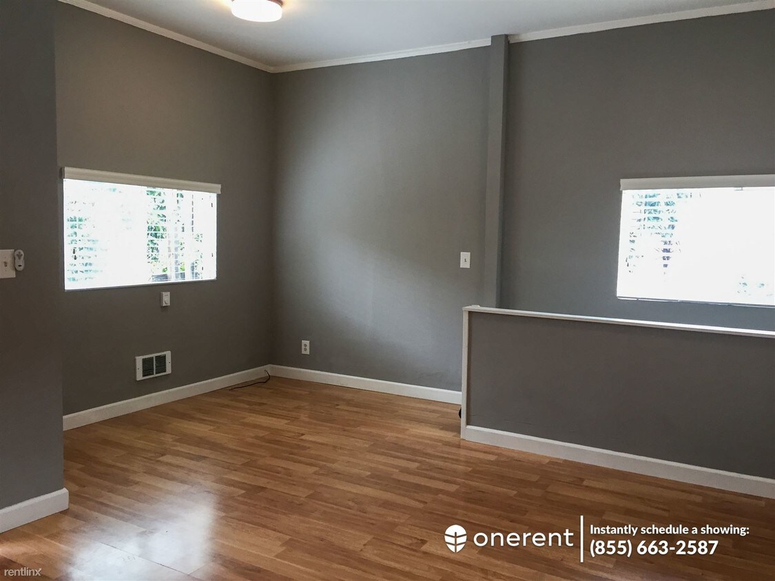 Primary Photo - 2 br, 1.5 bath Apartment - 2817 1/2 22nd St.