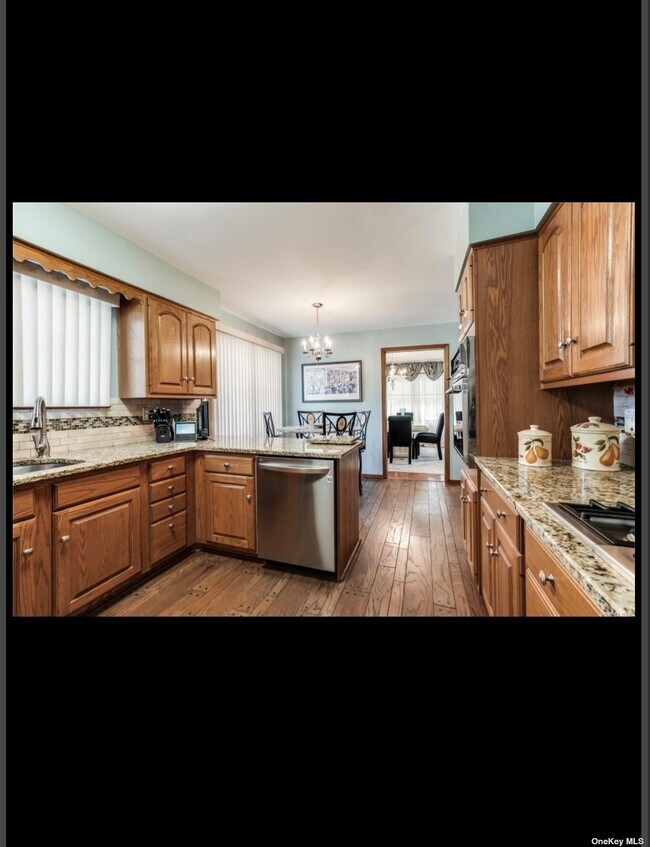 Foto del edificio - 274 Evergreen Ave