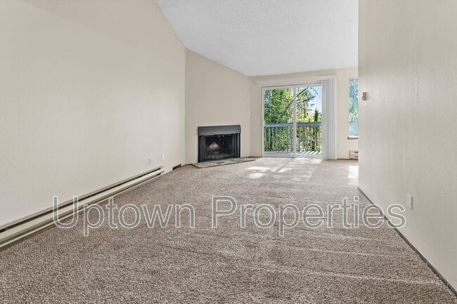 Building Photo - 250 Cervantes Cir