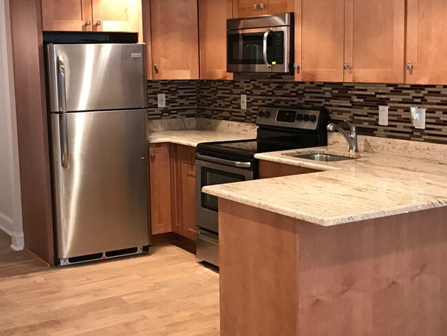 Building Photo - 2209 Flagler Pl NW