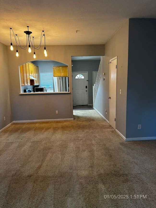 Foto del edificio - 2 Story Condo