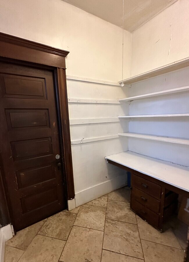 Butler’s Pantry - 47 Lowry Ave NE