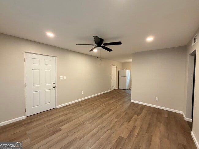 Foto del edificio - 531 Gresham Park Dr