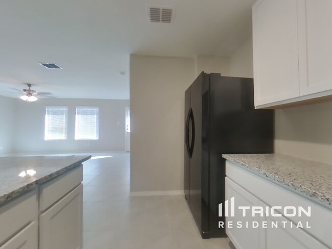 Building Photo - 11844 Mancos Trl