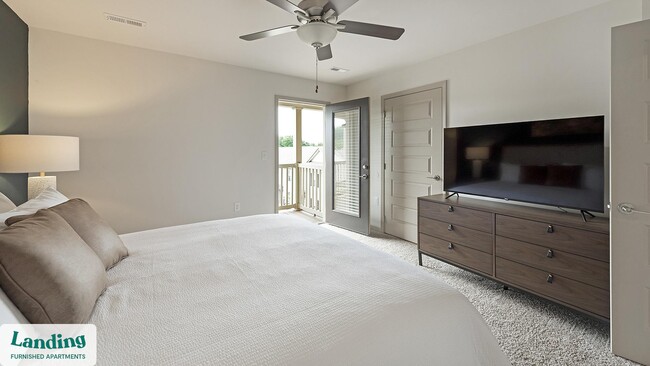 Building Photo - 610 Universal Dr