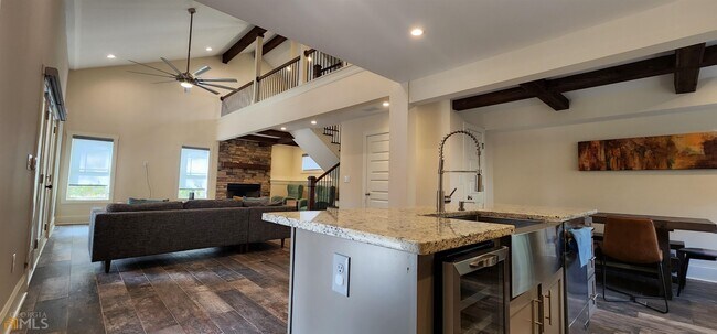 Building Photo - 100 Timber Walk