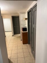 Building Photo - 2223 S Troy St