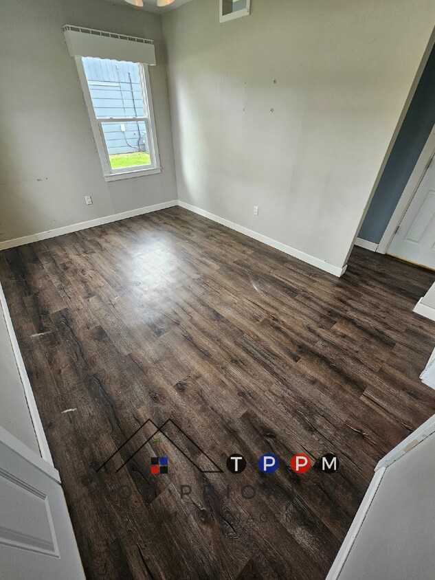Primary Photo - 3 Bedroom | 1 Bathroom Single Family Home ...