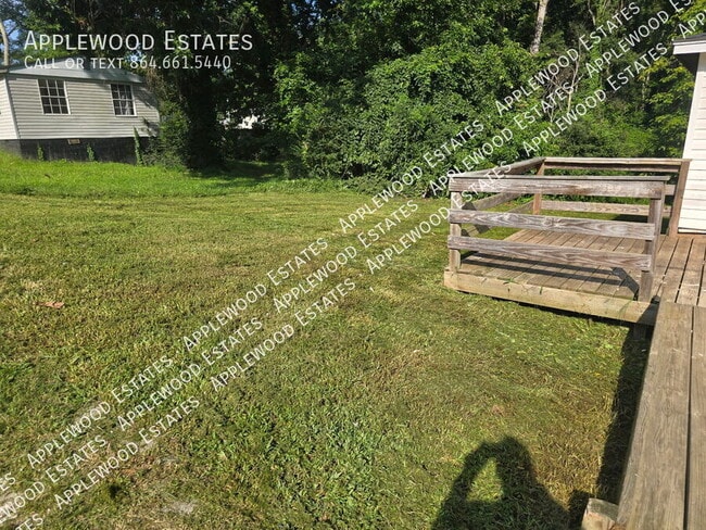 Building Photo - 455 Dogwood Cir