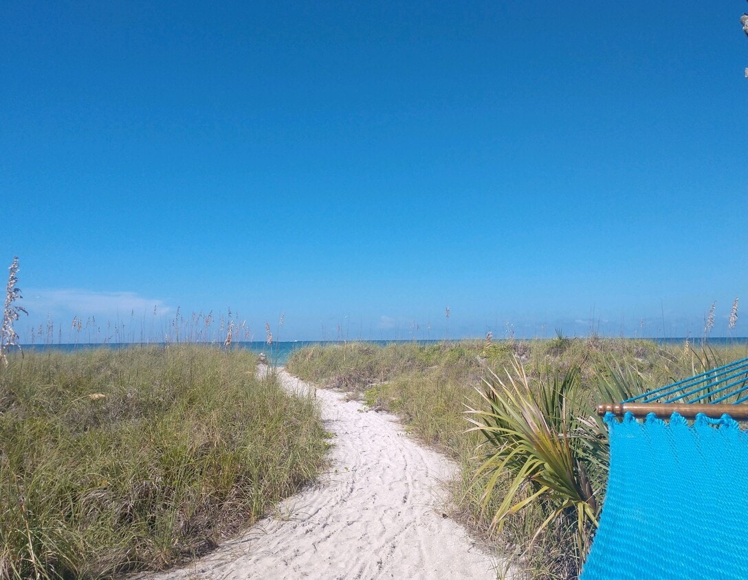 Foto del edificio - 3802 Gulf of Mexico Dr