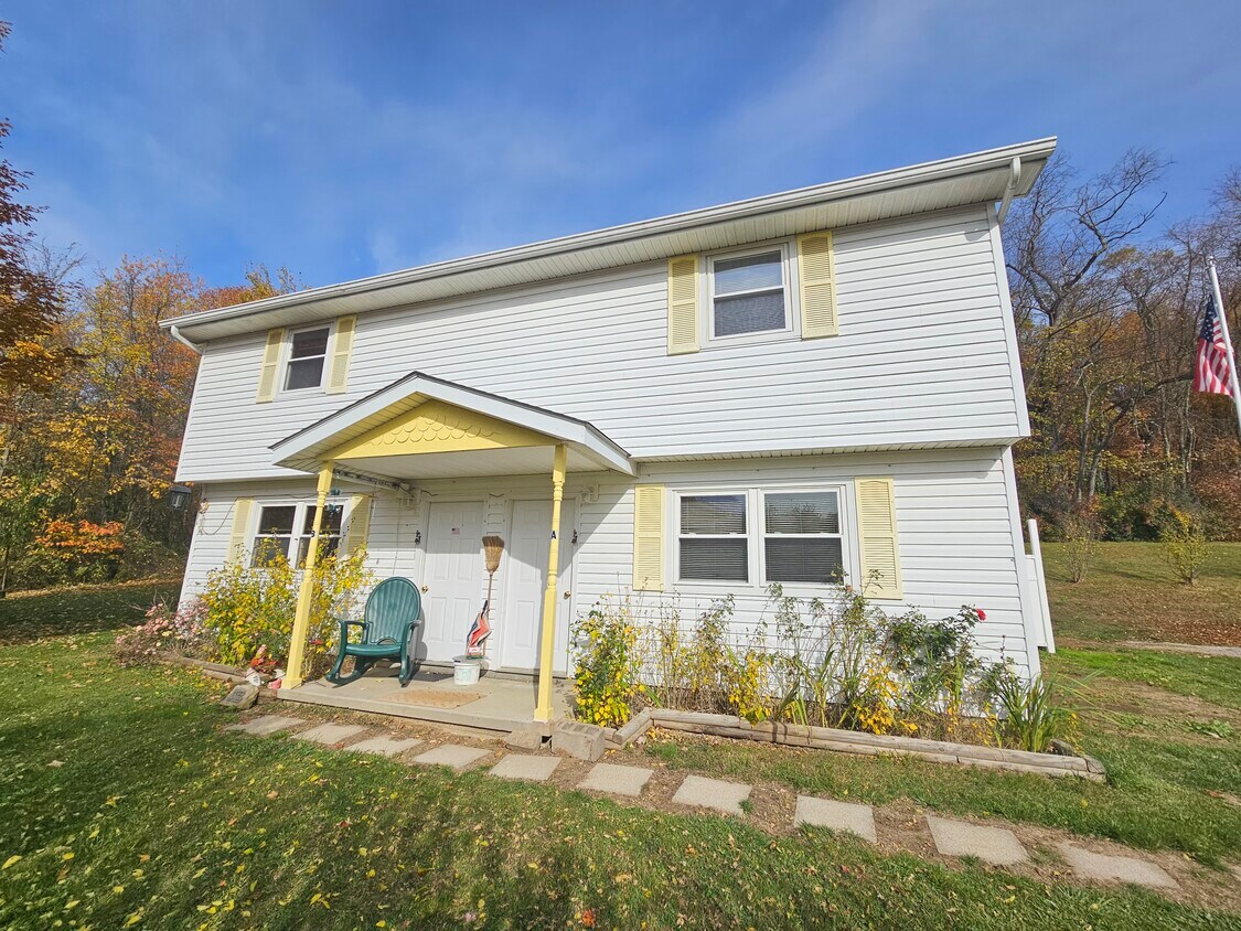 Primary Photo - 216 Pleasantview Dr