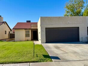 Building Photo - 1635 W Las Lomas St