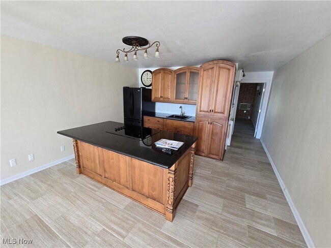 Foto del edificio - 2331 E Market St
