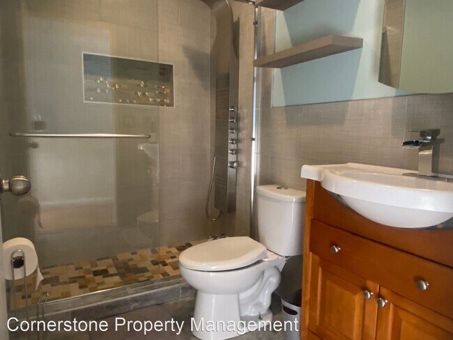 Building Photo - 2 br, 2.5 bath House - 201 N 6th St