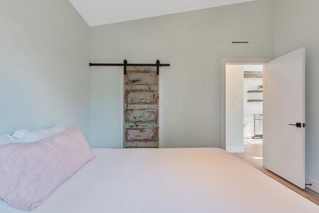Foto del edificio - 2603 Wycliff Rd
