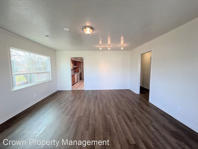 Foto del edificio - 3 br, 1 bath House - 105 Casey Ave.