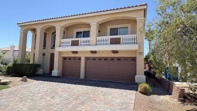Foto del edificio - 6675 Coronado Crest Ave
