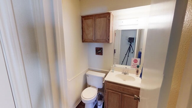 Interior Photo - Sycamore Square