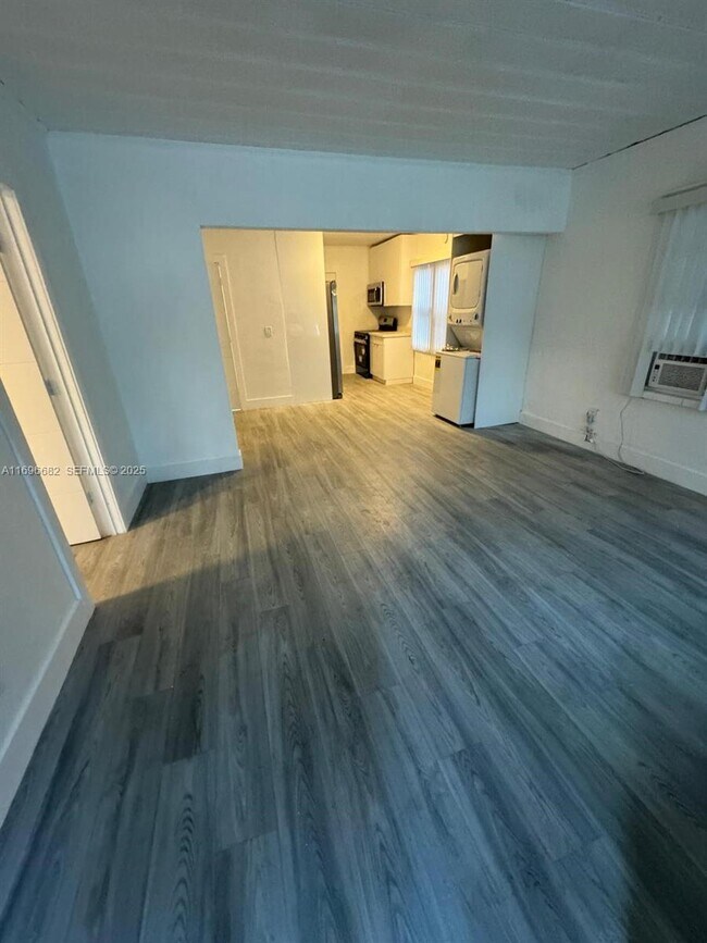 Foto del edificio - 501 Wendell Rd