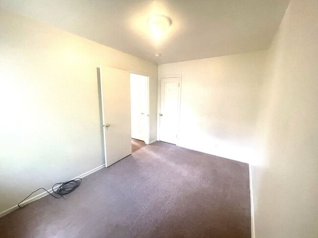 Foto del edificio - (2539 10th Ave Ct.)