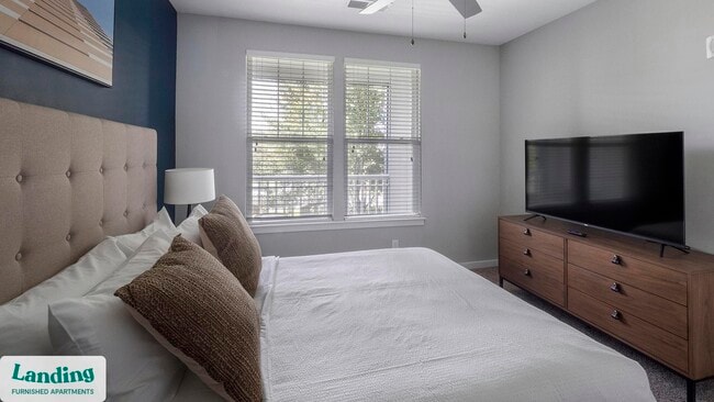 Building Photo - 115 Great Lawn Dr