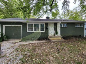 Building Photo - 11402 Palmer Ave