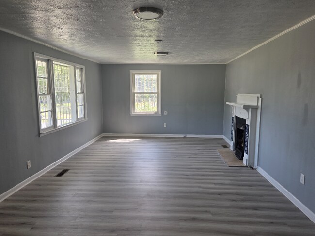 Foto del edificio - 2027 Jeff Davis St