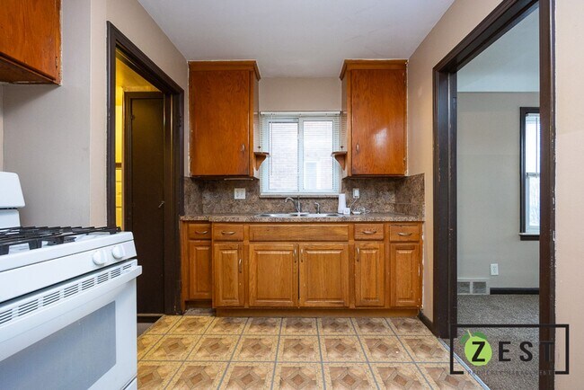 Building Photo - 20138 Spencer Street Detroit, MI 48234 3-b...