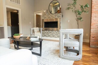 Building Photo - 1260 W 4th St