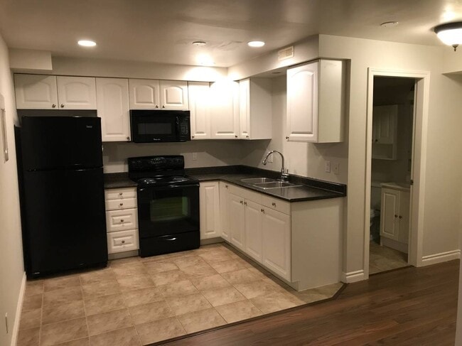 Building Photo - 19165 68A Av