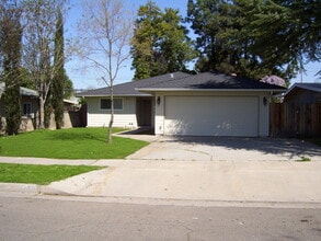 Building Photo - 1116 W Vassar Ave