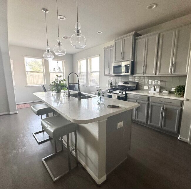 Foto del edificio - 6214 Scott Way