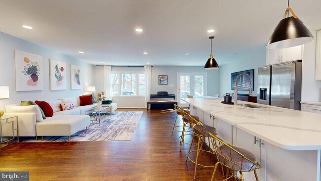 Building Photo - 4707 Holborn Ave