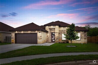 Building Photo - 1009 Sunny Dr