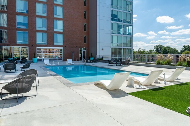 Everly en el Loop-POI-018-min - Everly on The Loop