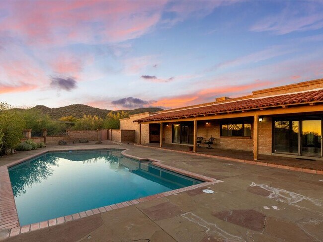 Foto del edificio - 3350 N Wide Loop Dr