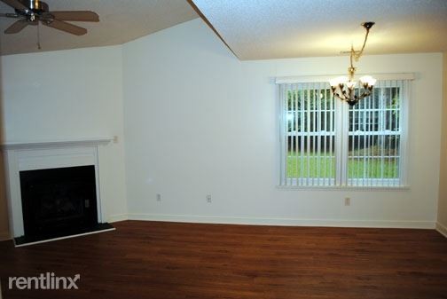 Building Photo - 2 br, 2 bath Apartment - 3122 Country Club Rd
